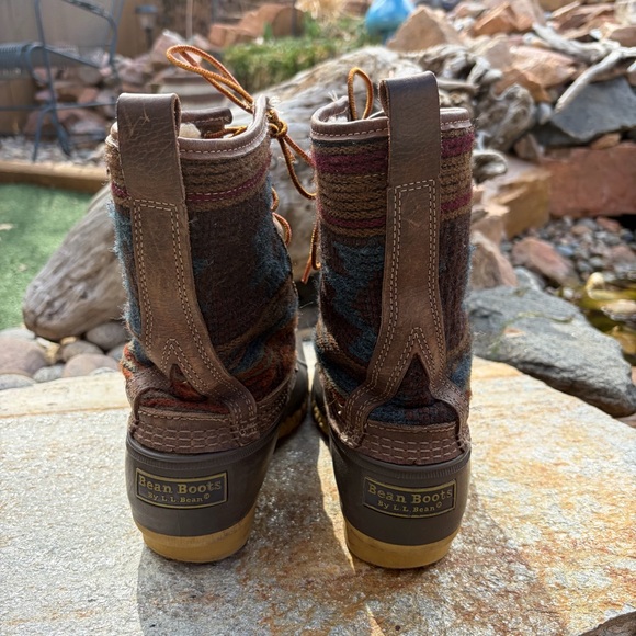 L.L. Bean Wool Lined Bean Boots Womens 9 Plaid Duck Boots Made USA - Picture 4 of 10